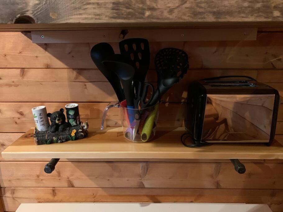 Honeybear Hideaway Cabin Hayward Εξωτερικό φωτογραφία