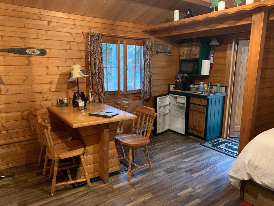 Honeybear Hideaway Cabin Hayward Εξωτερικό φωτογραφία